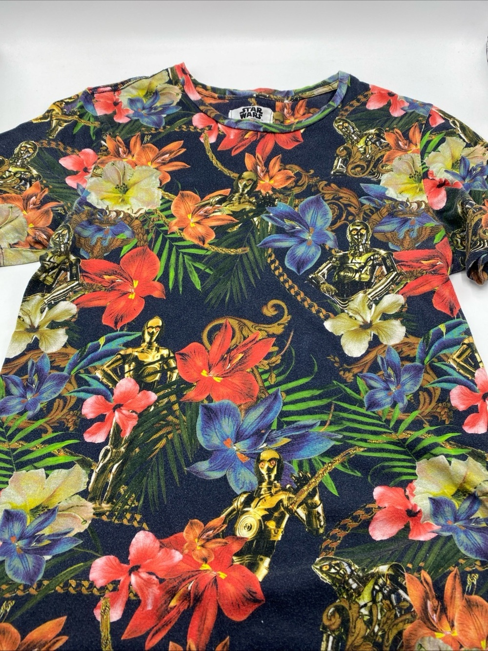 Star Wars Hawaii Floral C-3PO Botanical All Over Print T Shirt Small Men’s Byas